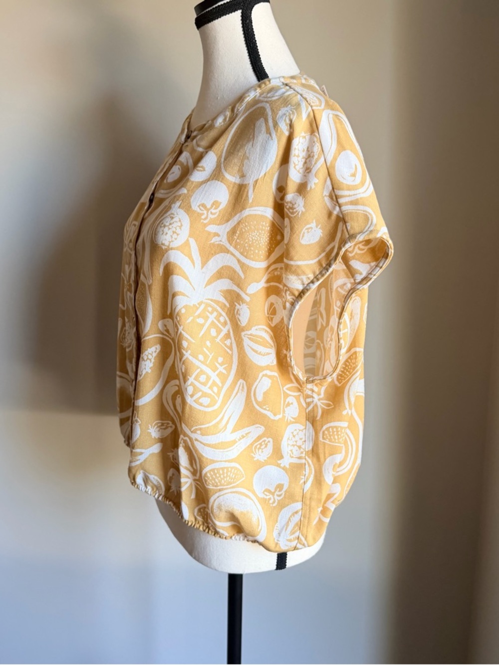 Reitmans Mustard Yellow & White Printed Button Front Top - Picture 5 of 12